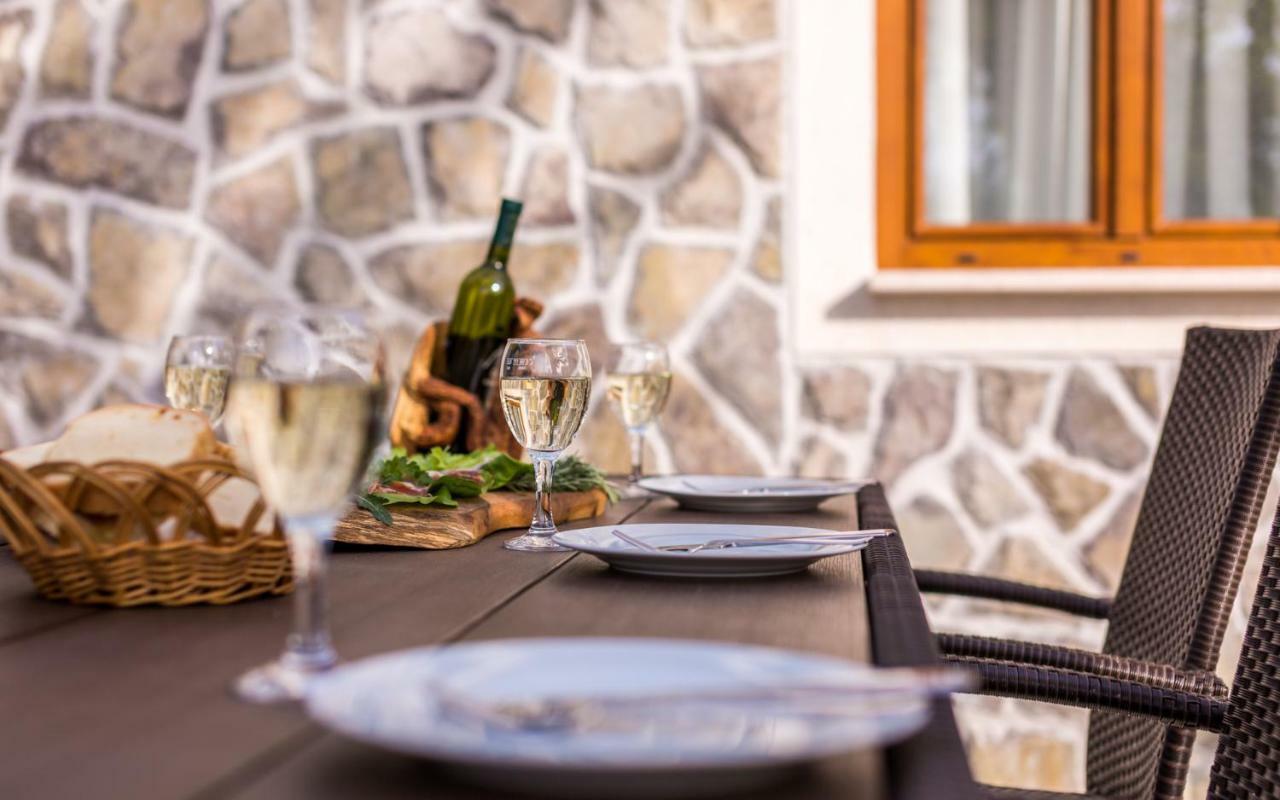 Villa Mulberry Milohnici Ngoại thất bức ảnh