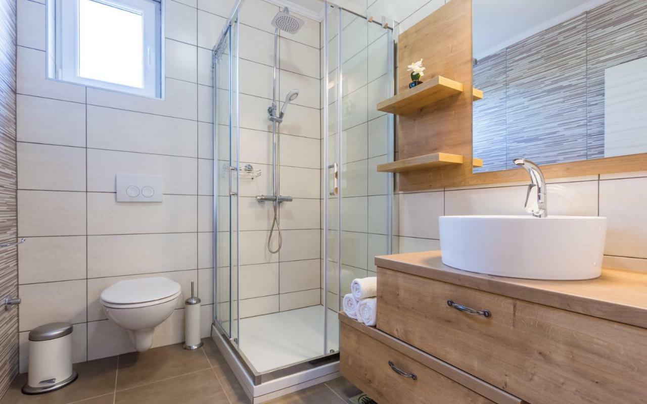 Villa Mulberry Milohnici Ngoại thất bức ảnh